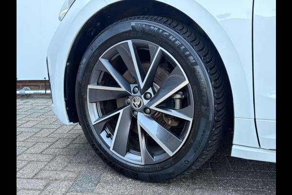 Škoda ENYAQ iV 60 Sportline Pano Camera Carplay Led Stoel/Stuurverw Orig.NL Voll.Onderhouden!