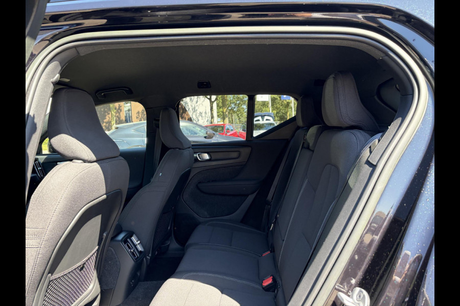 Volvo XC40 Plus Recharge Pure Electric 2WD SOH 96% |  ELECTRISCHE ACHTERKLEP | APPLE CARPLAY | STUUR/STOEL VERWARMING | ACCUGARANTIE 8 JAAR/160.000KM