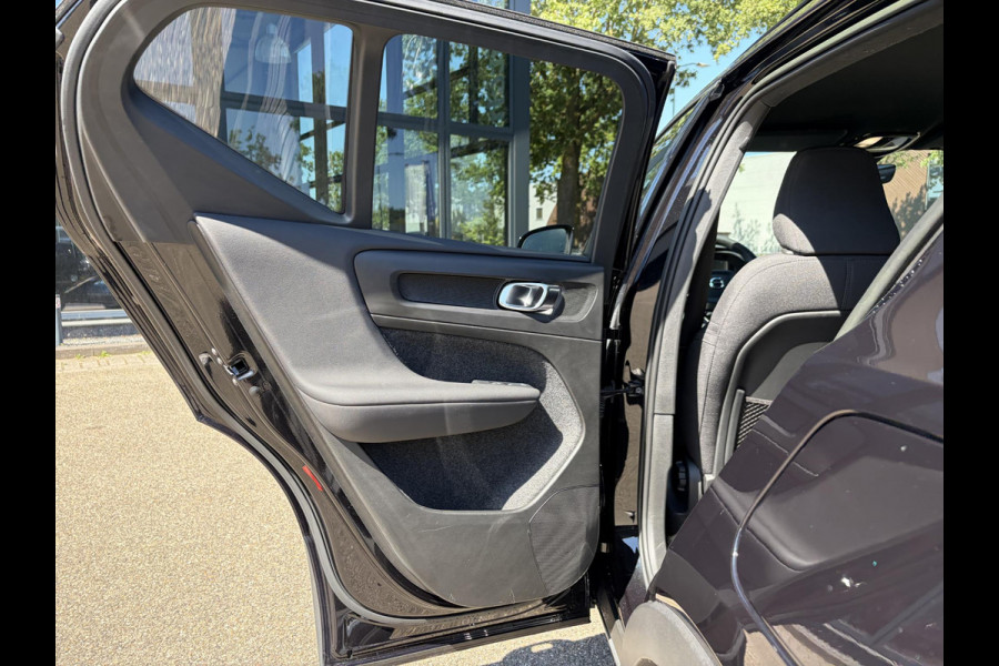 Volvo XC40 Plus Recharge Pure Electric 2WD SOH 96% |  ELECTRISCHE ACHTERKLEP | APPLE CARPLAY | STUUR/STOEL VERWARMING | ACCUGARANTIE 8 JAAR/160.000KM