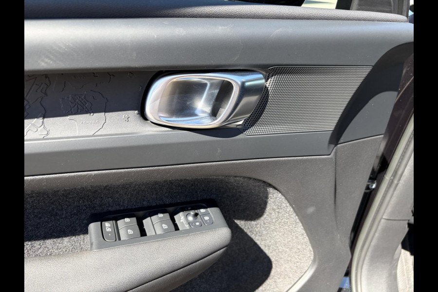 Volvo XC40 Plus Recharge Pure Electric 2WD SOH 96% |  ELECTRISCHE ACHTERKLEP | APPLE CARPLAY | STUUR/STOEL VERWARMING | ACCUGARANTIE 8 JAAR/160.000KM