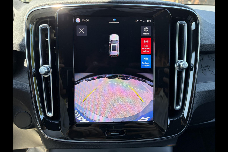 Volvo XC40 Plus Recharge Pure Electric 2WD SOH 96% |  ELECTRISCHE ACHTERKLEP | APPLE CARPLAY | STUUR/STOEL VERWARMING | ACCUGARANTIE 8 JAAR/160.000KM