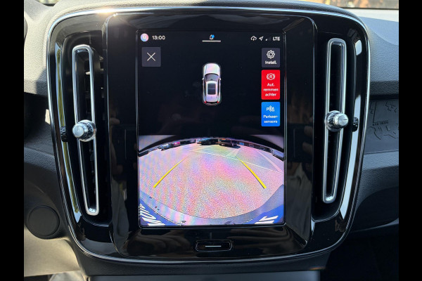 Volvo XC40 Plus Recharge Pure Electric 2WD SOH 96% |  ELECTRISCHE ACHTERKLEP | APPLE CARPLAY | STUUR/STOEL VERWARMING | ACCUGARANTIE 8 JAAR/160.000KM
