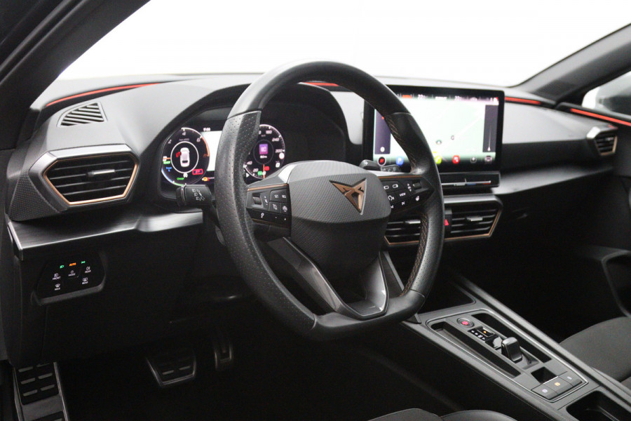 CUPRA Leon Sportstourer 1.4 e-Hybrid 204 PK Business PHEV, Trekhaak, Carplay, Adap. Cruise Control, Winterpakket