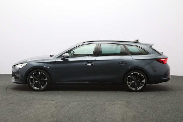 CUPRA Leon Sportstourer 1.4 e-Hybrid 204 PK Business PHEV, Trekhaak, Carplay, Adap. Cruise Control, Winterpakket