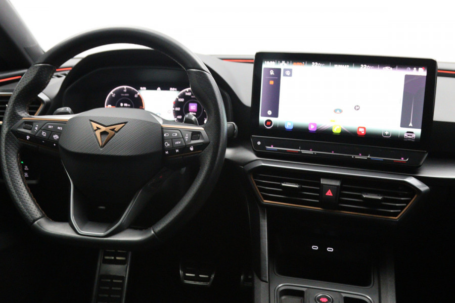 CUPRA Leon Sportstourer 1.4 e-Hybrid 204 PK Business PHEV, Trekhaak, Carplay, Adap. Cruise Control, Winterpakket