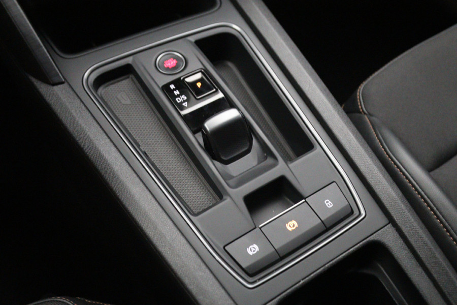 CUPRA Leon Sportstourer 1.4 e-Hybrid 204 PK Business PHEV, Trekhaak, Carplay, Adap. Cruise Control, Winterpakket