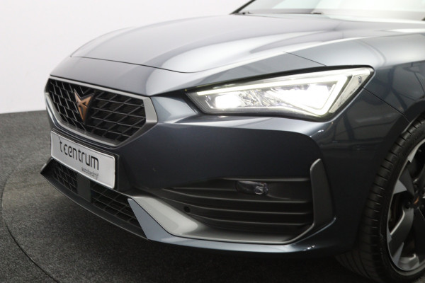 CUPRA Leon Sportstourer 1.4 e-Hybrid 204 PK Business PHEV, Trekhaak, Carplay, Adap. Cruise Control, Winterpakket