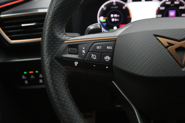 CUPRA Leon Sportstourer 1.4 e-Hybrid 204 PK Business PHEV, Trekhaak, Carplay, Adap. Cruise Control, Winterpakket