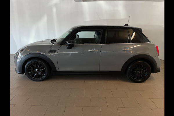 MINI 5-deurs 1.5 Cooper Business Edition AUTOMAAT AIRCO NAVI CRUISE SPORTSTOELEN APPLE CARPLAY ZWARTE LM VELGEN EN DAK NIEUWSTAAT