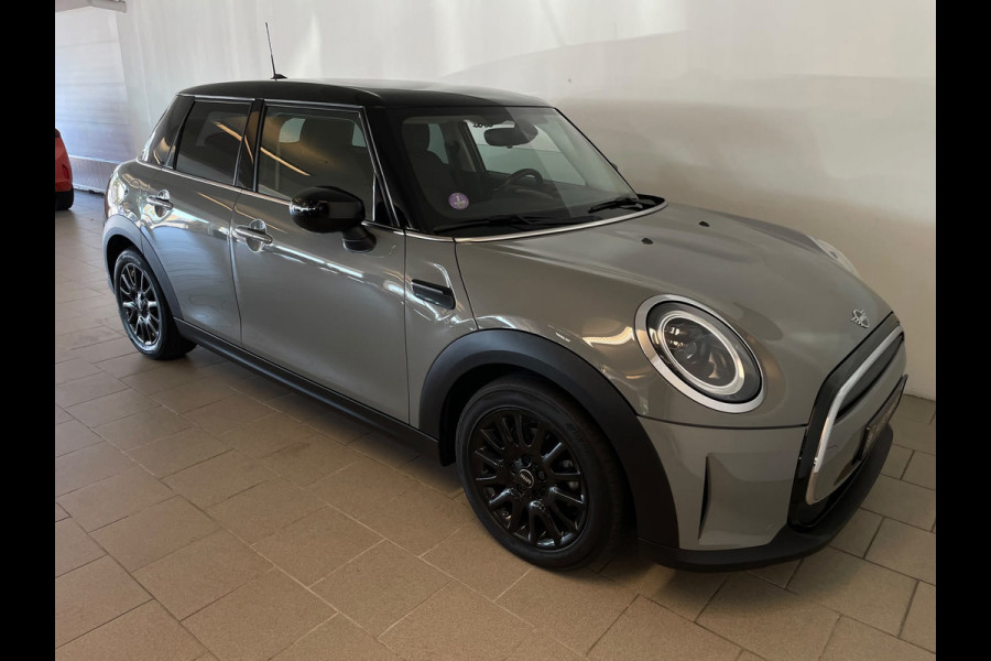 MINI 5-deurs 1.5 Cooper Business Edition AUTOMAAT AIRCO NAVI CRUISE SPORTSTOELEN APPLE CARPLAY ZWARTE LM VELGEN EN DAK NIEUWSTAAT