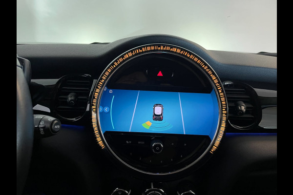 MINI 5-deurs 1.5 Cooper Business Edition AUTOMAAT AIRCO NAVI CRUISE SPORTSTOELEN APPLE CARPLAY ZWARTE LM VELGEN EN DAK NIEUWSTAAT
