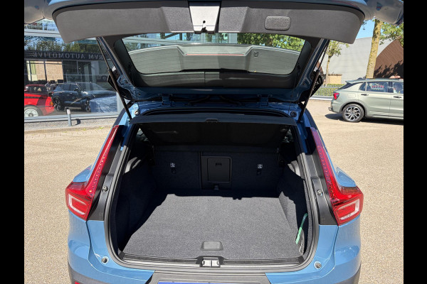 Volvo XC40 Core Recharge Pure Electric 2WD SOH 97% |  | APPLE CARPLAY | STUUR/STOEL VERWARMING | ACCUGARANTIE 8 JAAR/160.000KM