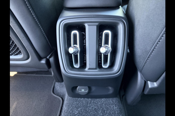 Volvo XC40 Core Recharge Pure Electric 2WD SOH 97% |  | APPLE CARPLAY | STUUR/STOEL VERWARMING | ACCUGARANTIE 8 JAAR/160.000KM