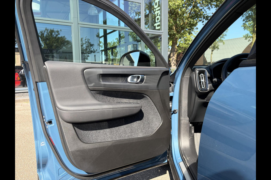 Volvo XC40 Core Recharge Pure Electric 2WD SOH 97% |  | APPLE CARPLAY | STUUR/STOEL VERWARMING | ACCUGARANTIE 8 JAAR/160.000KM
