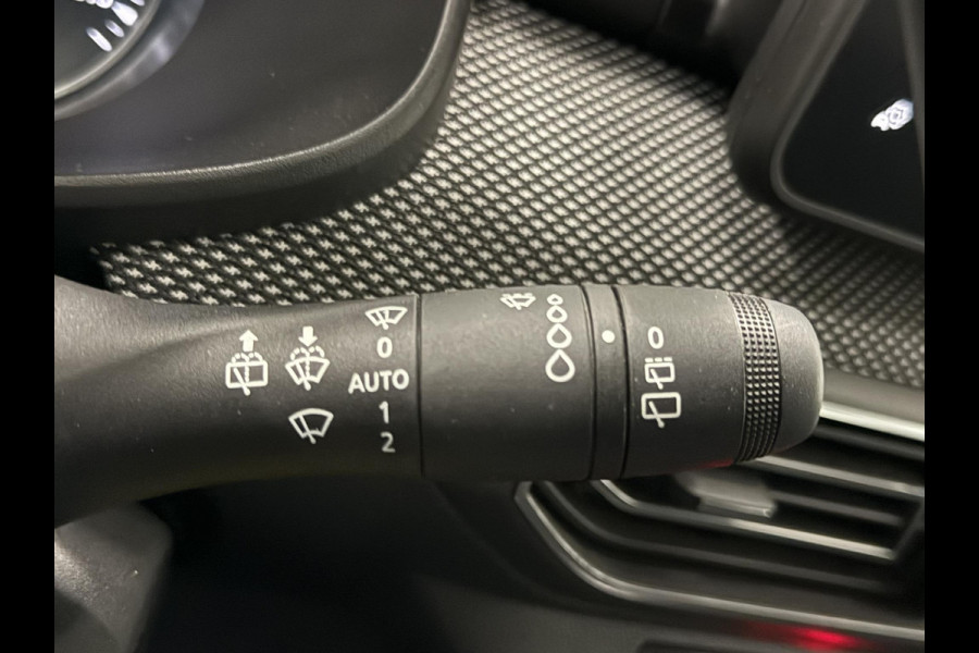 Dacia Sandero 1.0 TCe 90 Comfort Groot scherm Navigatie Apple Carplay Android Auto Cruise Control Airco Full LED Armsteun