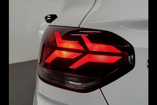 Dacia Sandero 1.0 TCe 90 Comfort Groot scherm Navigatie Apple Carplay Android Auto Cruise Control Airco Full LED Armsteun