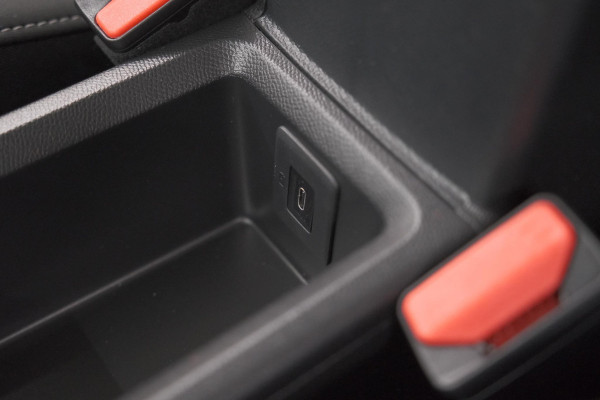 Citroën C3 Aircross 1.2 Hybrid 145pk Max | Camera | Dodehoekdetectie | Apple Carplay
