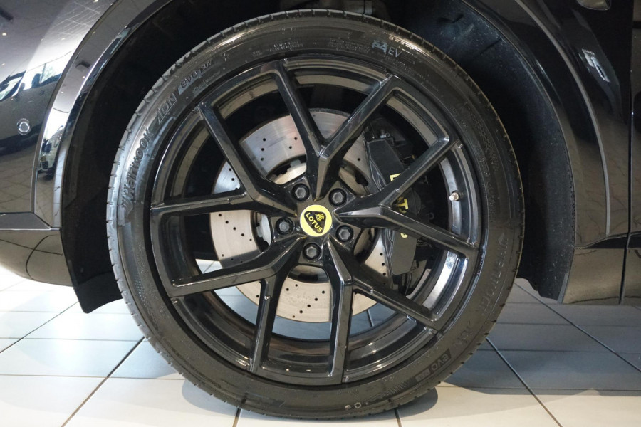 Lotus Eletre EDS 450 4WD 112 kWh 612PK + TREKHAAK / 22 INCH / LUCHTVERING / HEAD-UP / 360 CAMERA