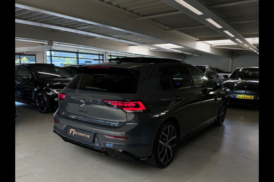 Volkswagen Golf 1.5 eTSI Pano|HuD|Trekhaak|360 Camera|Keyless|ACC|Sfeer|Lane Assist