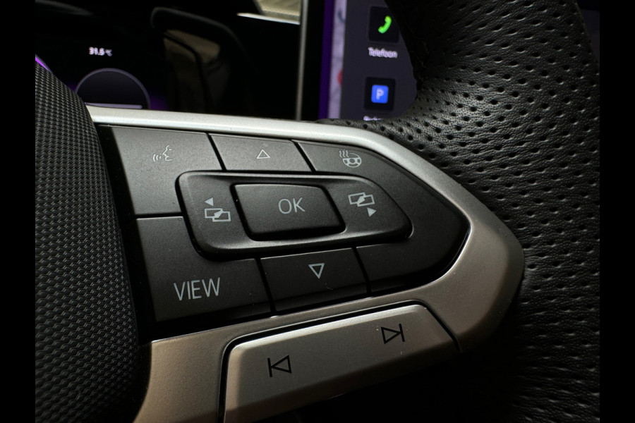 Volkswagen Golf 1.5 eTSI Pano|HuD|Trekhaak|360 Camera|Keyless|ACC|Sfeer|Lane Assist