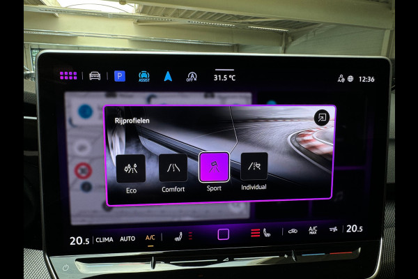 Volkswagen Golf 1.5 eTSI Pano|HuD|Trekhaak|360 Camera|Keyless|ACC|Sfeer|Lane Assist