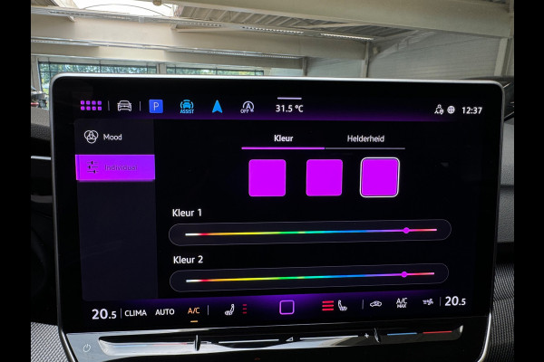 Volkswagen Golf 1.5 eTSI Pano|HuD|Trekhaak|360 Camera|Keyless|ACC|Sfeer|Lane Assist