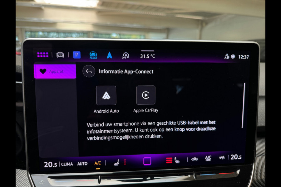 Volkswagen Golf 1.5 eTSI Pano|HuD|Trekhaak|360 Camera|Keyless|ACC|Sfeer|Lane Assist