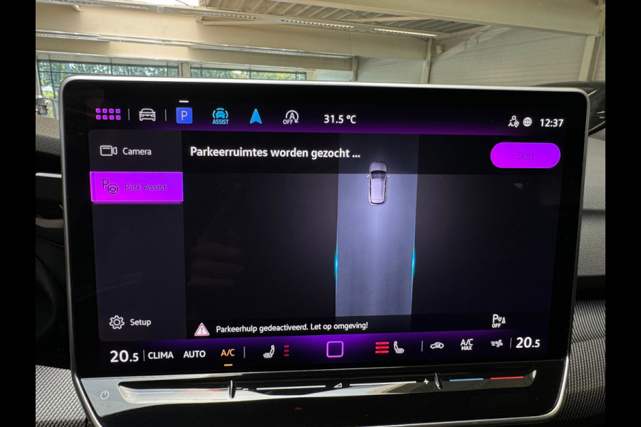 Volkswagen Golf 1.5 eTSI Pano|HuD|Trekhaak|360 Camera|Keyless|ACC|Sfeer|Lane Assist