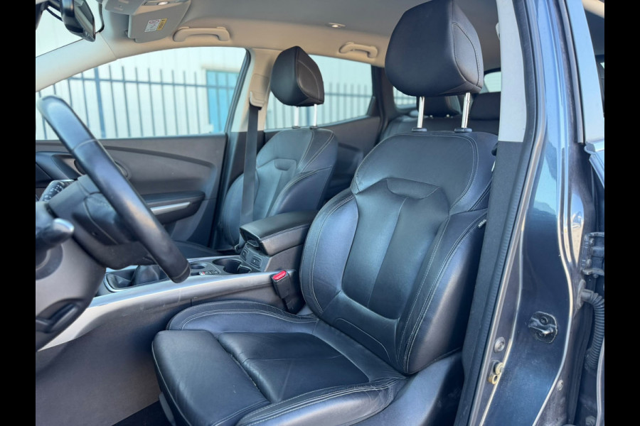 Renault Kadjar 1.3 TCe Intens(Goed OnderH, Trekhaak, StoelV, Navi, Parkeersensoren V+A, Etc)