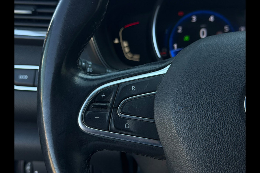Renault Kadjar 1.3 TCe Intens(Goed OnderH, Trekhaak, StoelV, Navi, Parkeersensoren V+A, Etc)