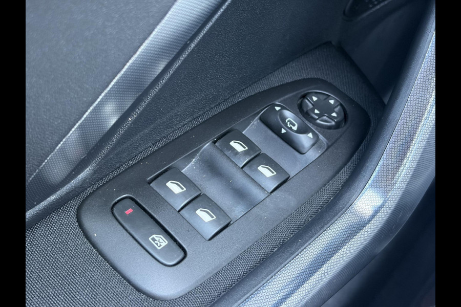 Peugeot 2008 1.2 PureTech Allure D-riem vv in 02-2026 l Pano l Carplay l Camera l Halfleder l 110pk l Dealer Onderhouden l 2e Eigenaar l Navi l Clima l Cruise l Pdc l Lm velgen l Apk tot 02-2027