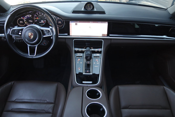 Porsche Panamera Porsche Panamera 2.9 4 E-Hybrid / PANO / BOSE / KEYLESS / VOLCANO GREY / BOVAG