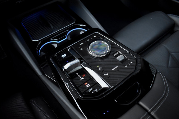 BMW i5 eDrive40 M Sport 84 kWh | Orig. NL | Driving Assistant Plus | Lederen Bekleding | Ambient verlichting |