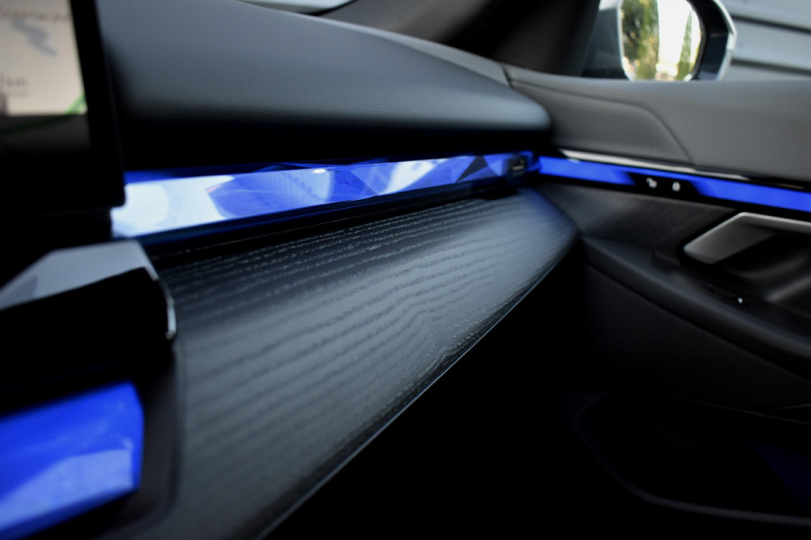 BMW i5 eDrive40 M Sport 84 kWh | Orig. NL | Driving Assistant Plus | Lederen Bekleding | Ambient verlichting |