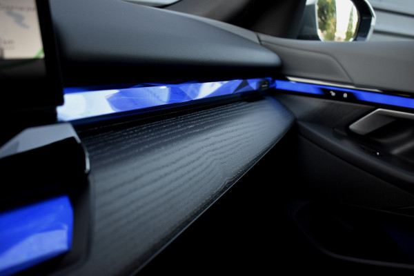 BMW i5 eDrive40 M Sport 84 kWh | Orig. NL | Driving Assistant Plus | Lederen Bekleding | Ambient verlichting |