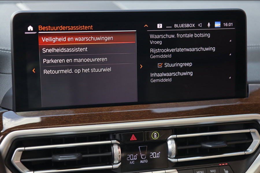BMW X3 XDrive30e / PANO / LASER / HUD / MEMORY / 360 / KEYLESS / 21'