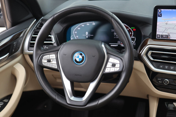 BMW X3 XDrive30e / PANO / LASER / HUD / MEMORY / 360 / KEYLESS / 21'