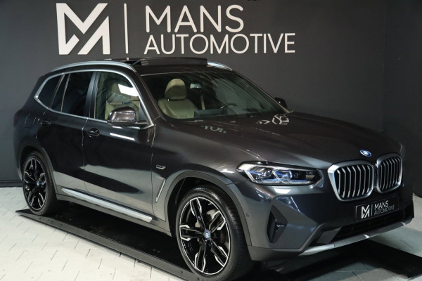 BMW X3 XDrive30e / PANO / LASER / HUD / MEMORY / 360 / KEYLESS / 21'