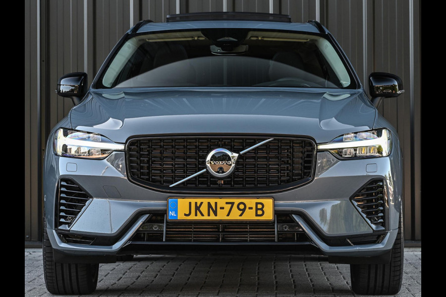 Volvo XC60 2.0 T8 Plug-in hybrid AWD Ultra Black Edition | Panoramadak | Harman/Kardon | Pilot Assist | HUD | 360 Camera | Memory Seats | Trekhaak | Stuurverwarming | Stoelverwarming V+A |