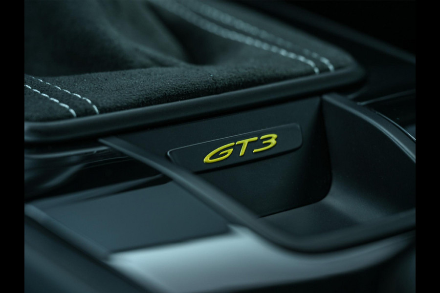Porsche 911 4.0 GT3 | NL-Auto | Dealeronderhouden | Sport Chrono | Achterasbesturing | Race-Tex Hemelbekleding | 18 Wegs Verst. Stoelen | Camera |
