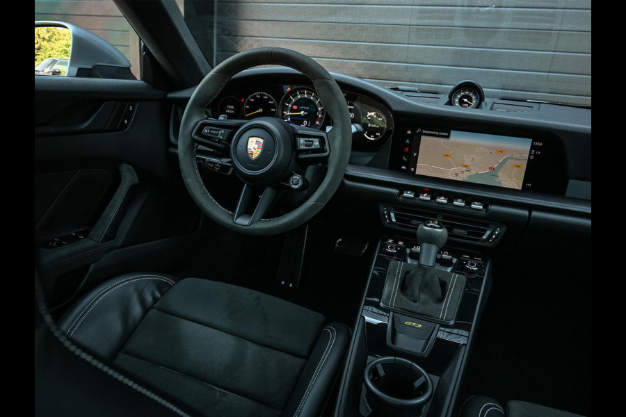 Porsche 911 4.0 GT3 | NL-Auto | Dealeronderhouden | Sport Chrono | Achterasbesturing | Race-Tex Hemelbekleding | 18 Wegs Verst. Stoelen | Camera |