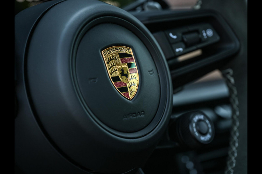 Porsche 911 4.0 GT3 | NL-Auto | Dealeronderhouden | Sport Chrono | Achterasbesturing | Race-Tex Hemelbekleding | 18 Wegs Verst. Stoelen | Camera |