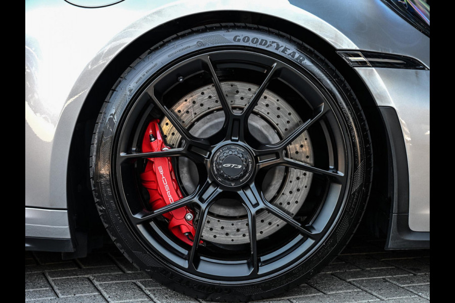 Porsche 911 4.0 GT3 | NL-Auto | Dealeronderhouden | Sport Chrono | Achterasbesturing | Race-Tex Hemelbekleding | 18 Wegs Verst. Stoelen | Camera |