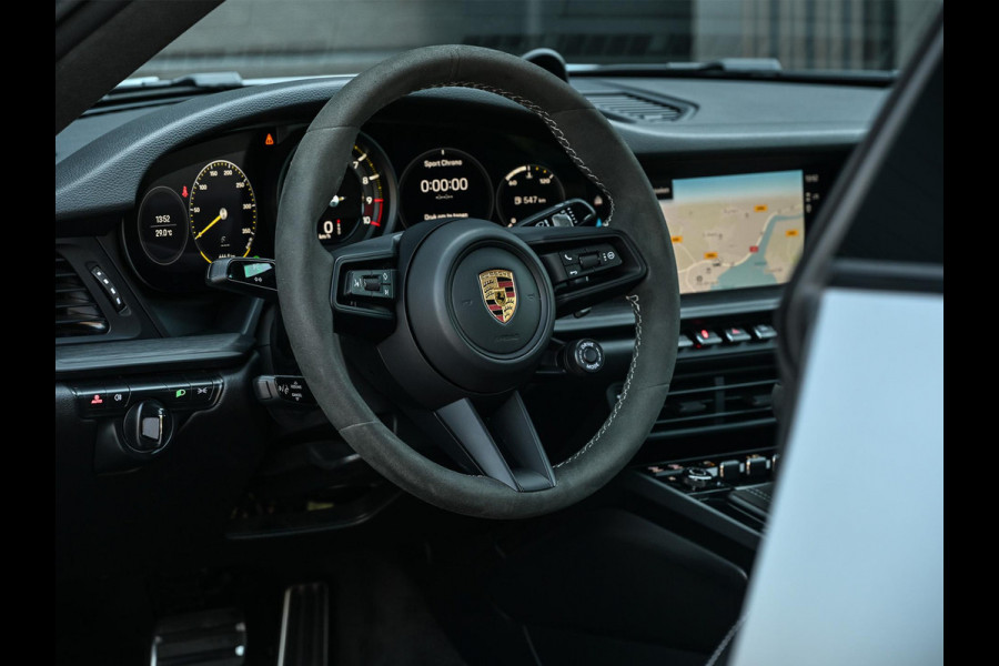 Porsche 911 4.0 GT3 | NL-Auto | Dealeronderhouden | Sport Chrono | Achterasbesturing | Race-Tex Hemelbekleding | 18 Wegs Verst. Stoelen | Camera |