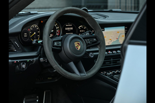 Porsche 911 4.0 GT3 | NL-Auto | Dealeronderhouden | Sport Chrono | Achterasbesturing | Race-Tex Hemelbekleding | 18 Wegs Verst. Stoelen | Camera |