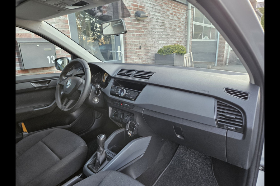 Škoda Fabia Combi 1.0 MPI Active Trekhaak! Cruise Control! NAP! Nette Auto!