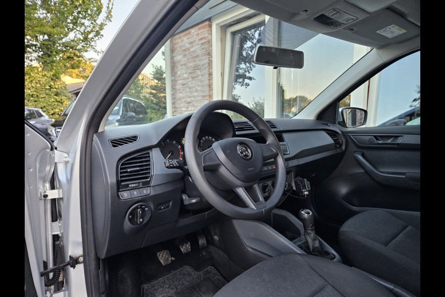 Škoda Fabia Combi 1.0 MPI Active Trekhaak! Cruise Control! NAP! Nette Auto!