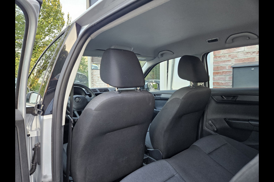 Škoda Fabia Combi 1.0 MPI Active Trekhaak! Cruise Control! NAP! Nette Auto!