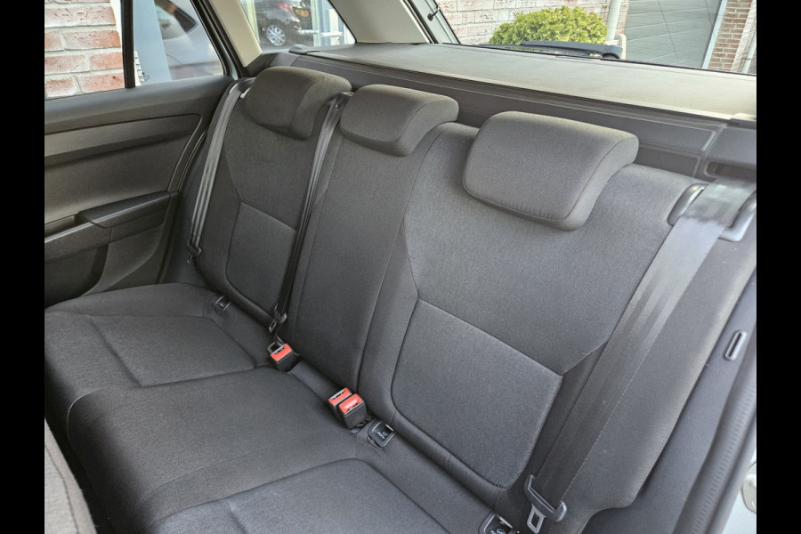 Škoda Fabia Combi 1.0 MPI Active Trekhaak! Cruise Control! NAP! Nette Auto!