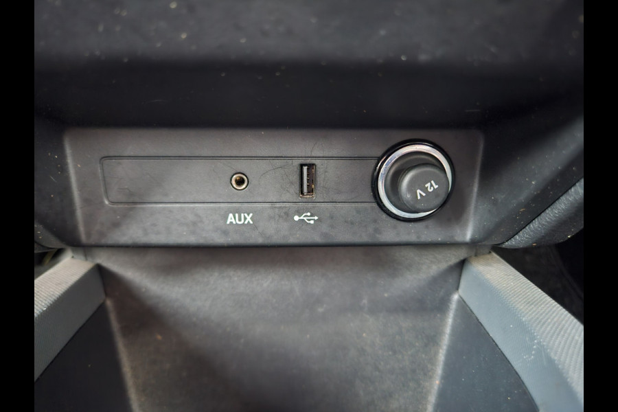Škoda Fabia Combi 1.0 MPI Active Trekhaak! Cruise Control! NAP! Nette Auto!